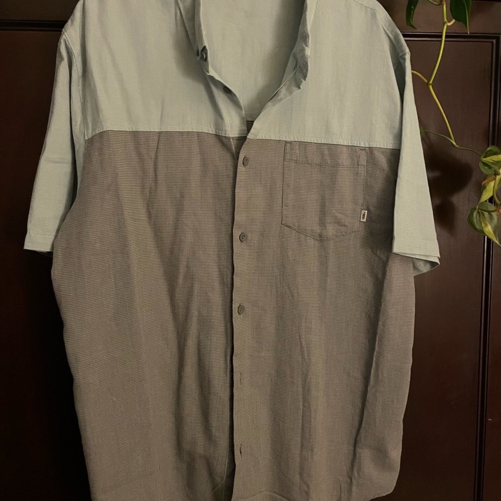 Mens XXL Button down shirt